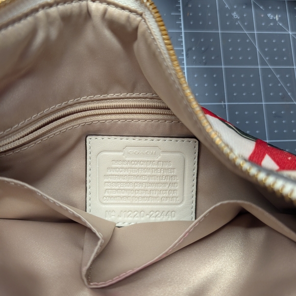 Coach Red Floral Shoulder Bag - Picture 3 of 8